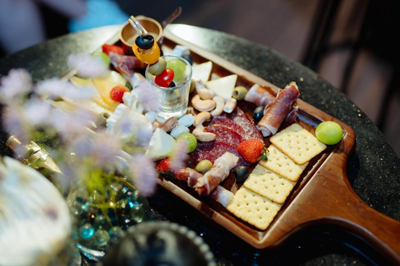 La Mejor Hotel & Sky Bar Ханой Экстерьер фото